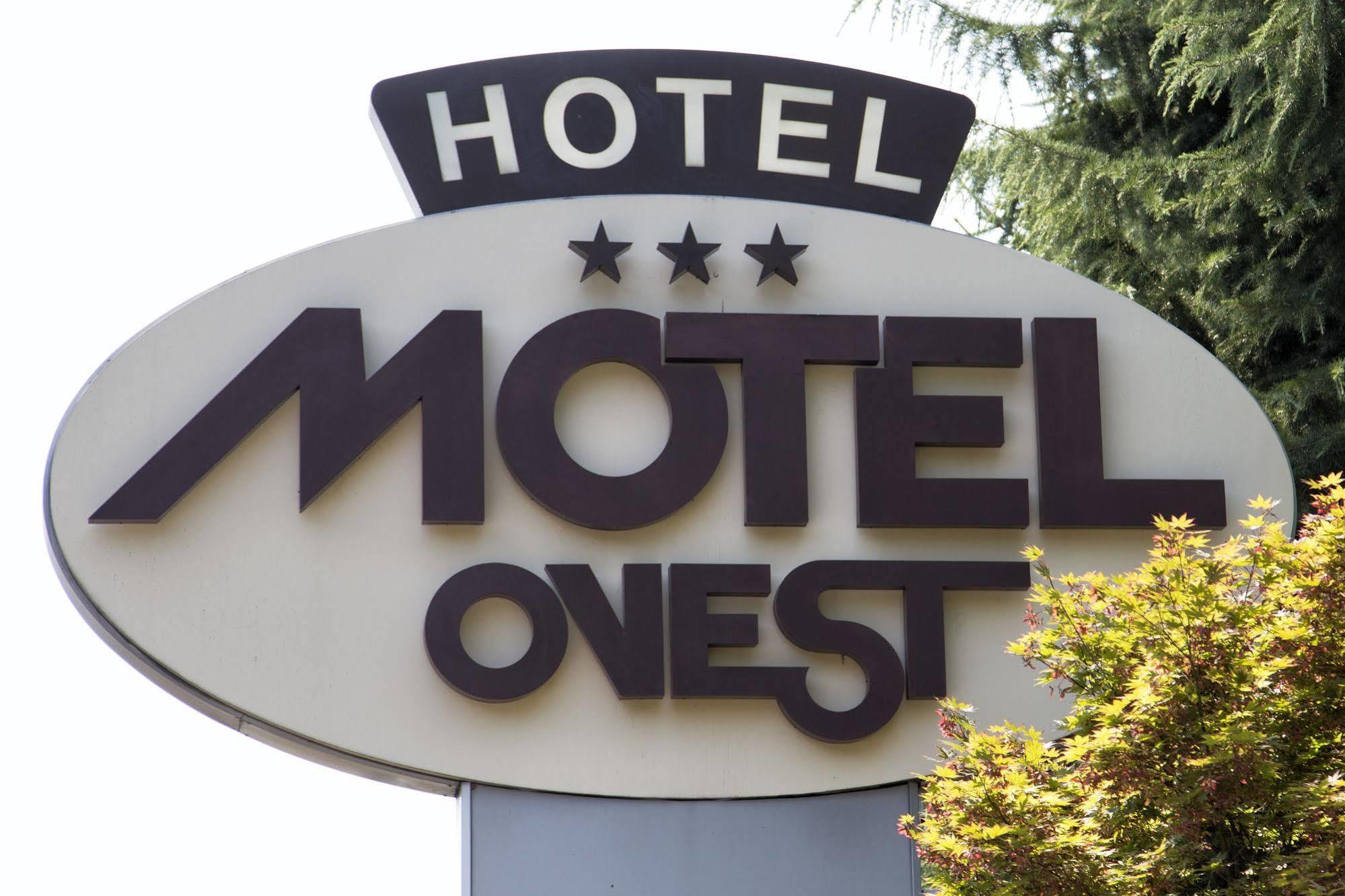 Hotel Motel Ovest Vittuone Exterior photo